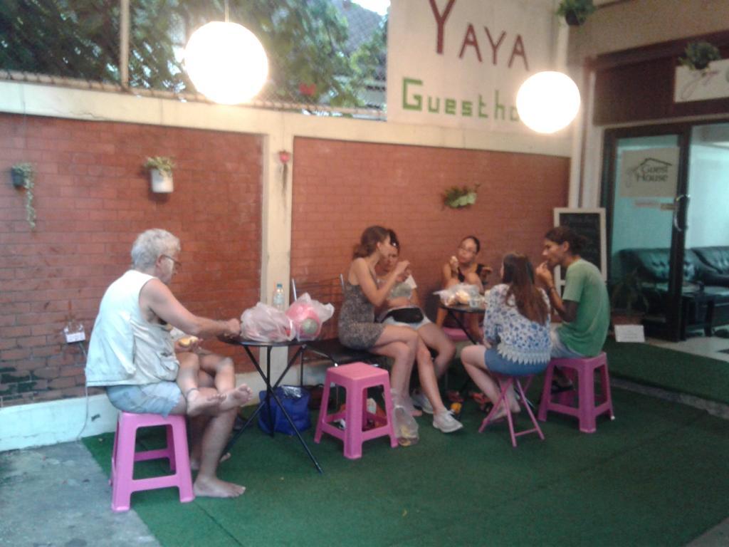 Yaya Guesthouse Bangkok Kültér fotó