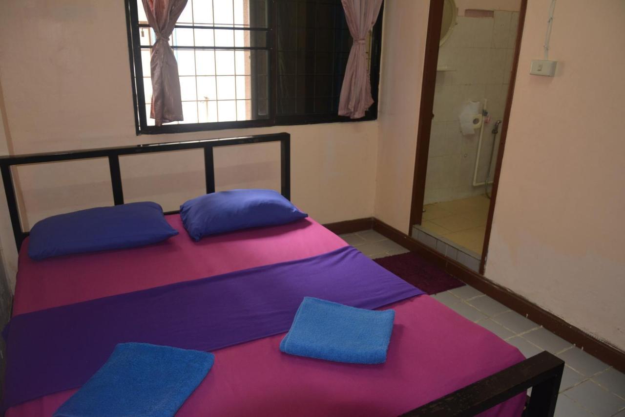 Yaya Guesthouse Bangkok Kültér fotó
